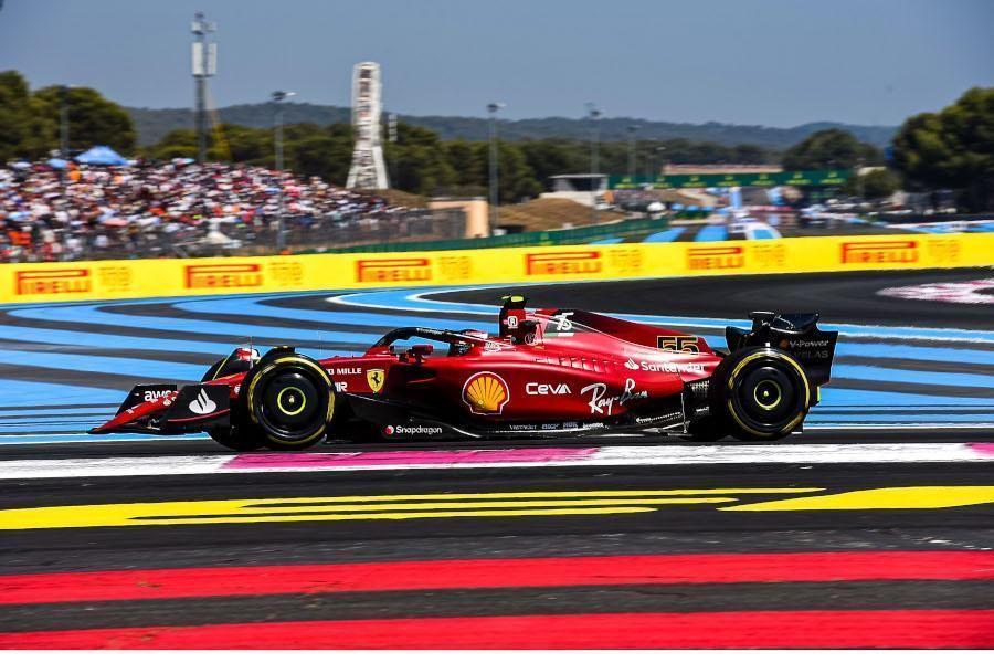 Ferrari: A közvetítés abszurd benyomást keltett Sainz rádiózásáról