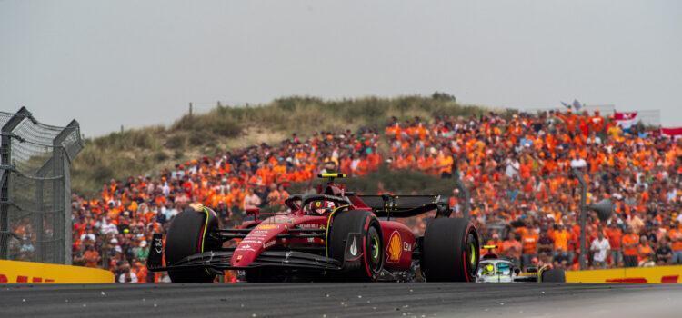 A Ferrari új hátsó szárnnyal készül Monzára