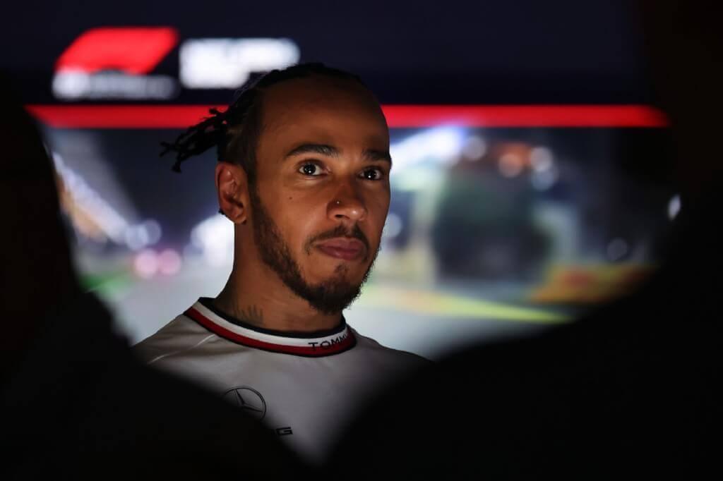 Hamilton csalódott, szerinte nem él a Mercedes W14-ese