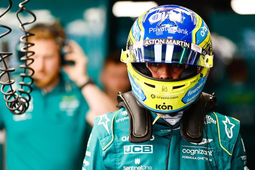 Alonso: A pálya nagyja zöldbe van öltözve, ami elképesztő