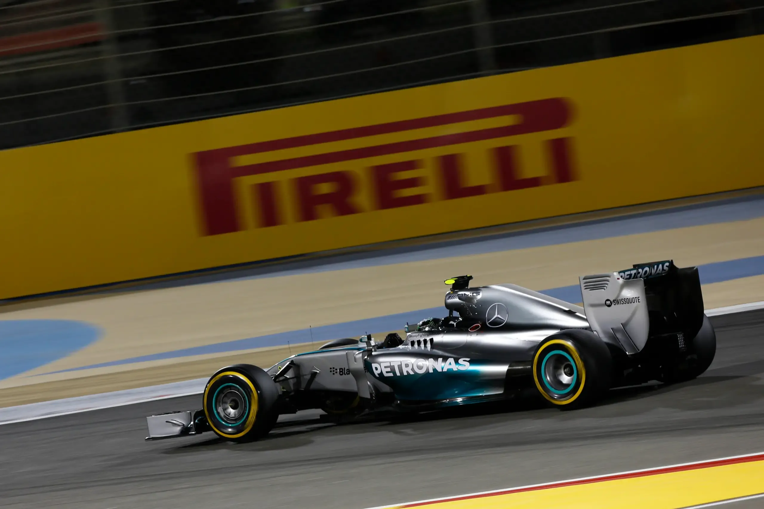 A pole pozíciót bezsebelő Nico Rosberg - Fotó: Pirelli